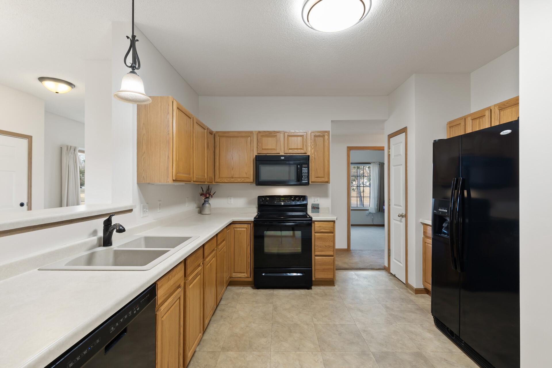 15723 France Way Unit: 1311