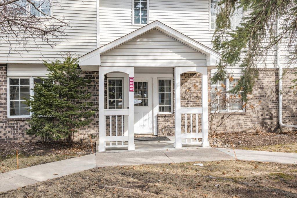 1063 Duckwood Drive Unit: 104