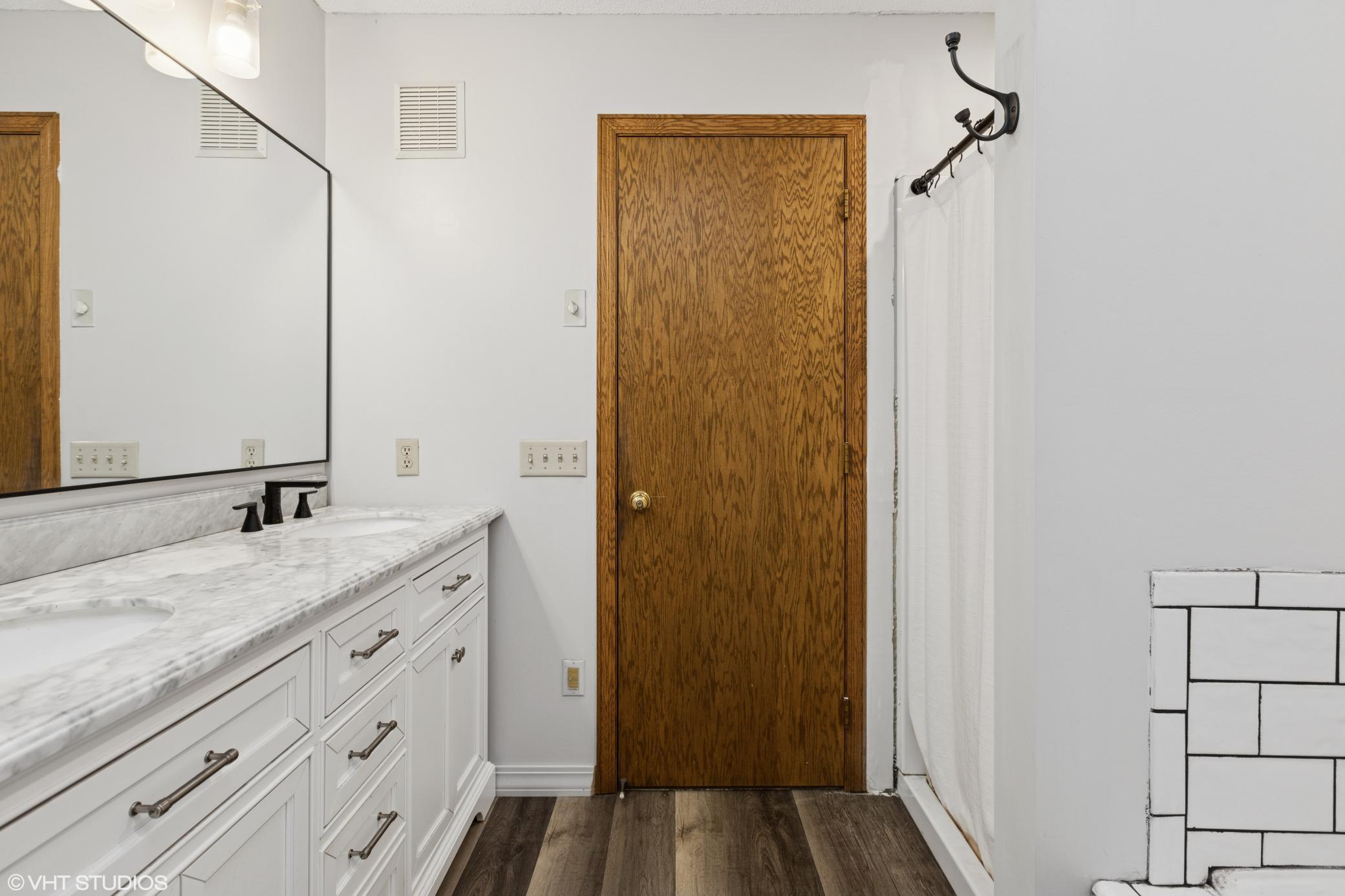 16571 Illinois Avenue