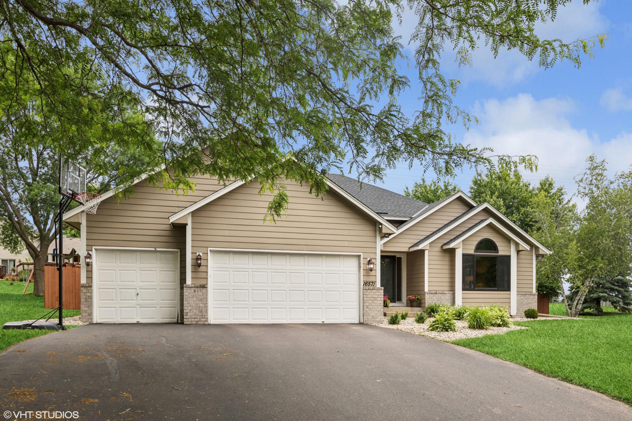 16571 Illinois Avenue