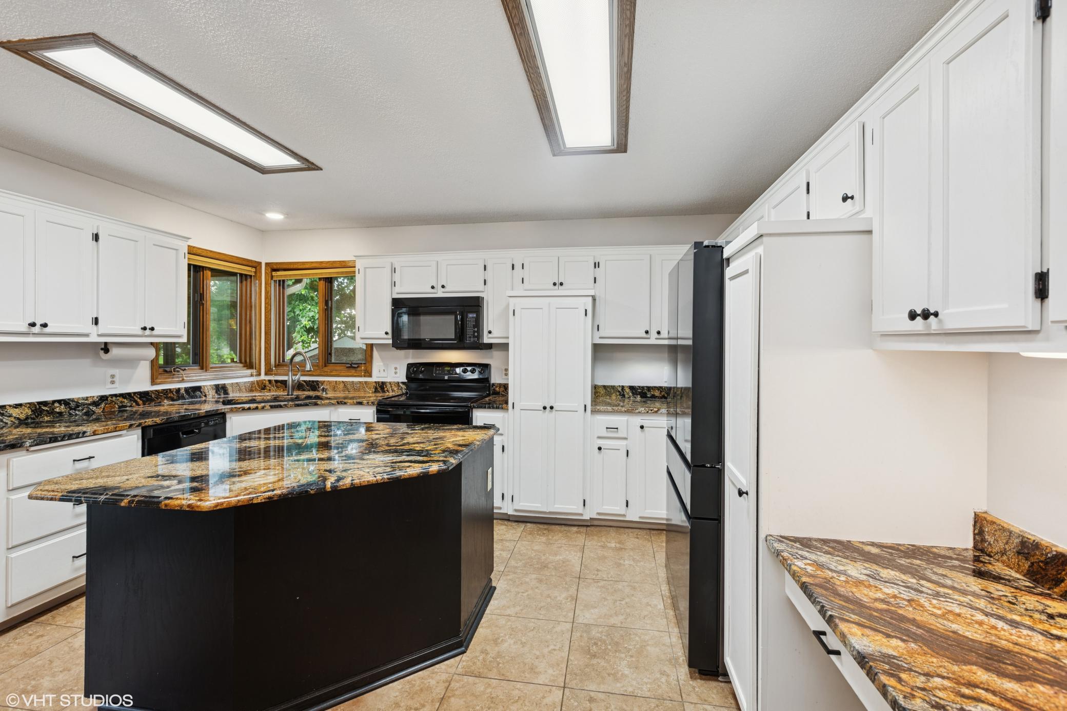 16571 Illinois Avenue