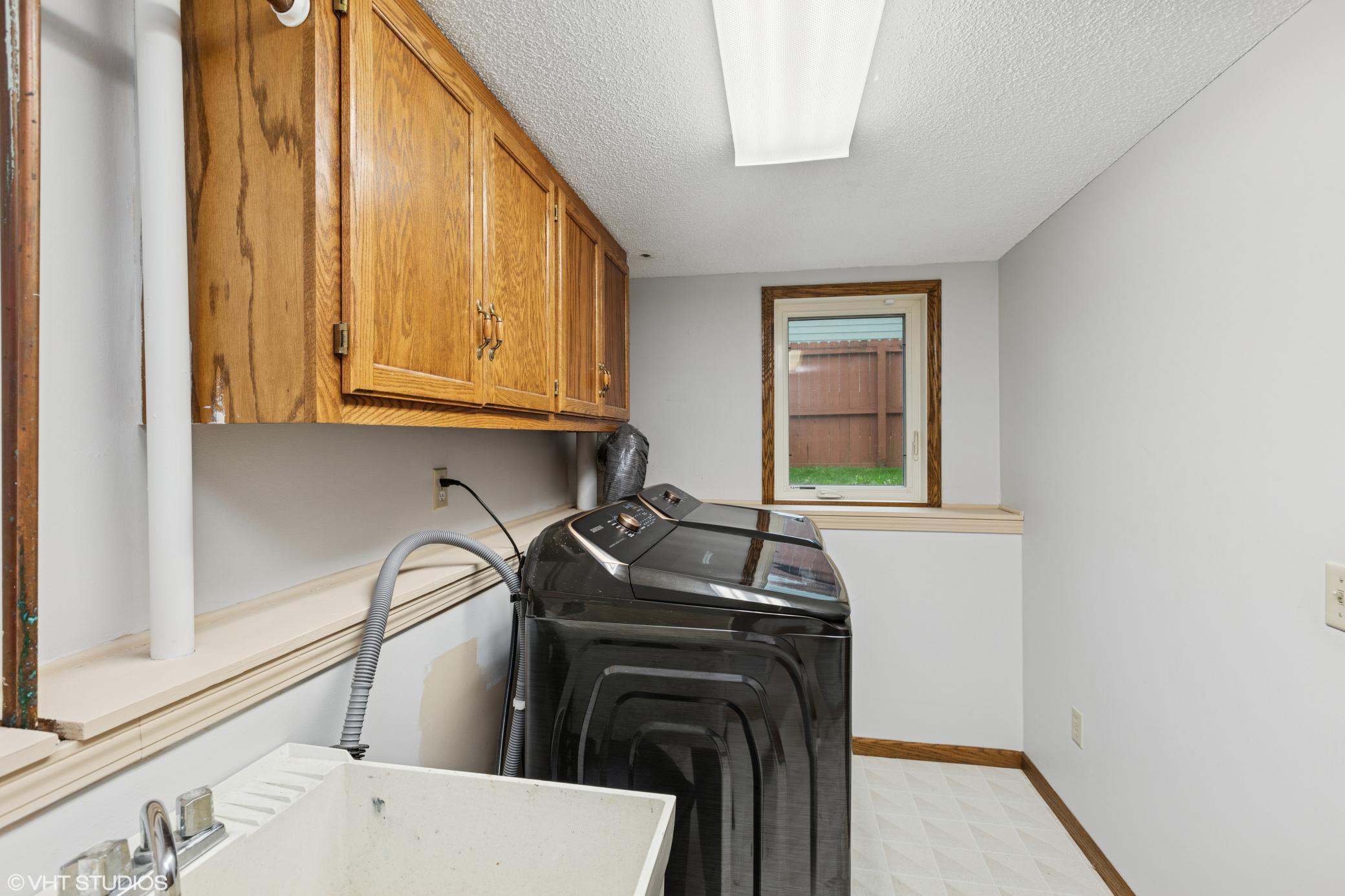 16571 Illinois Avenue