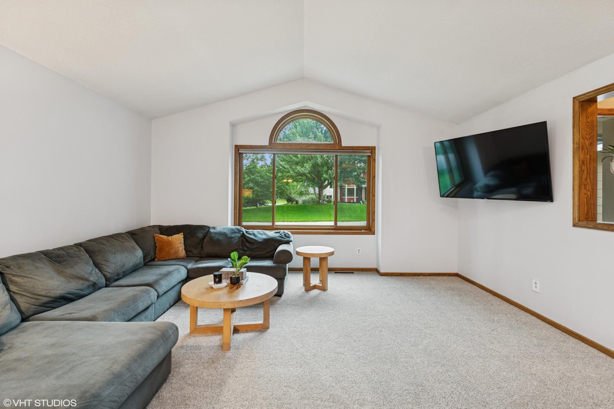 16571 Illinois Avenue