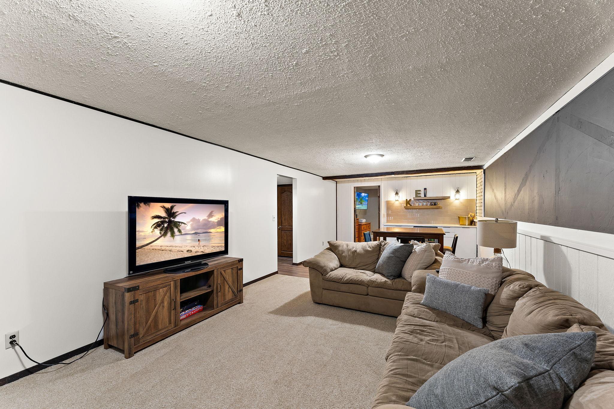 20395 Hughes Avenue W