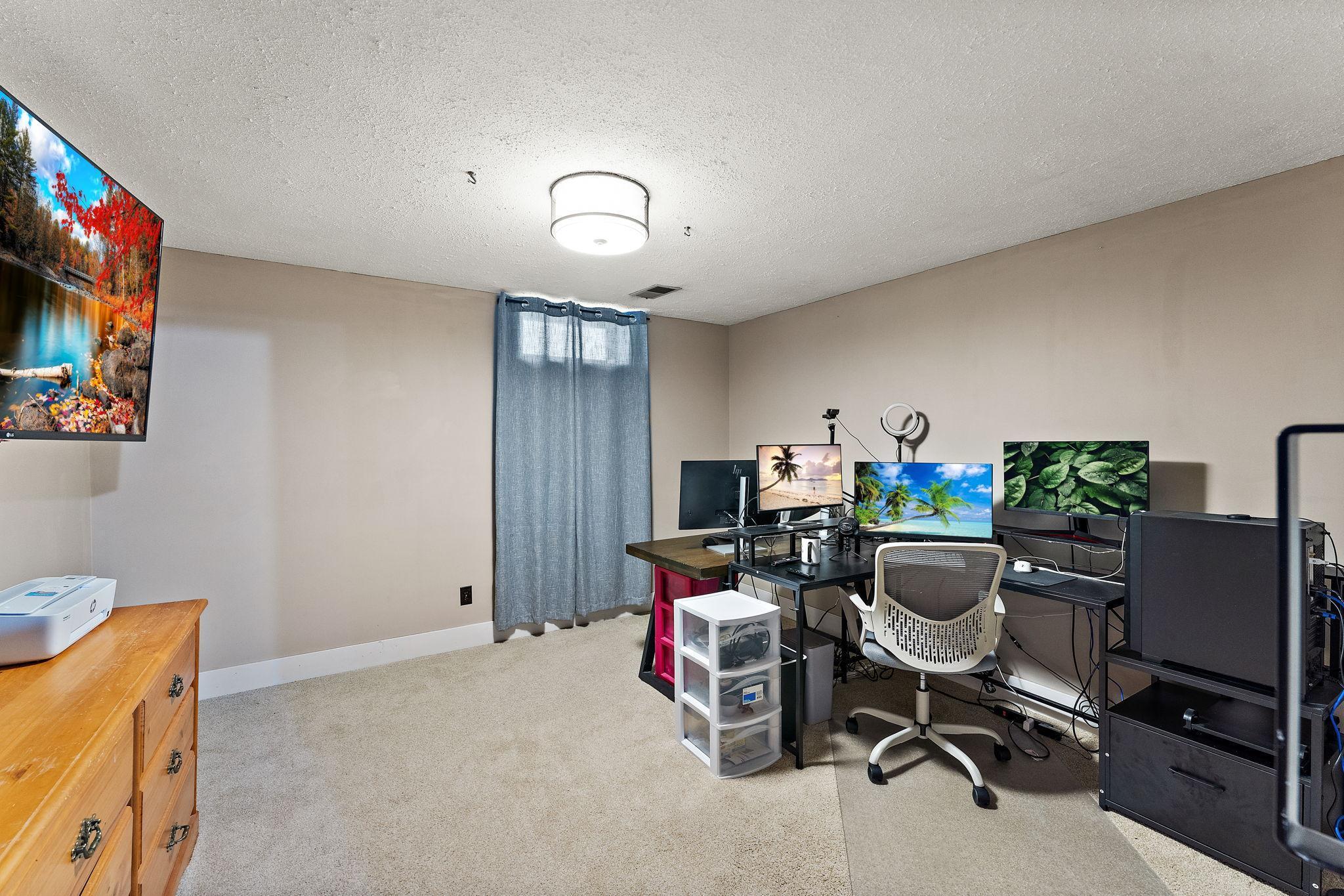 20395 Hughes Avenue W