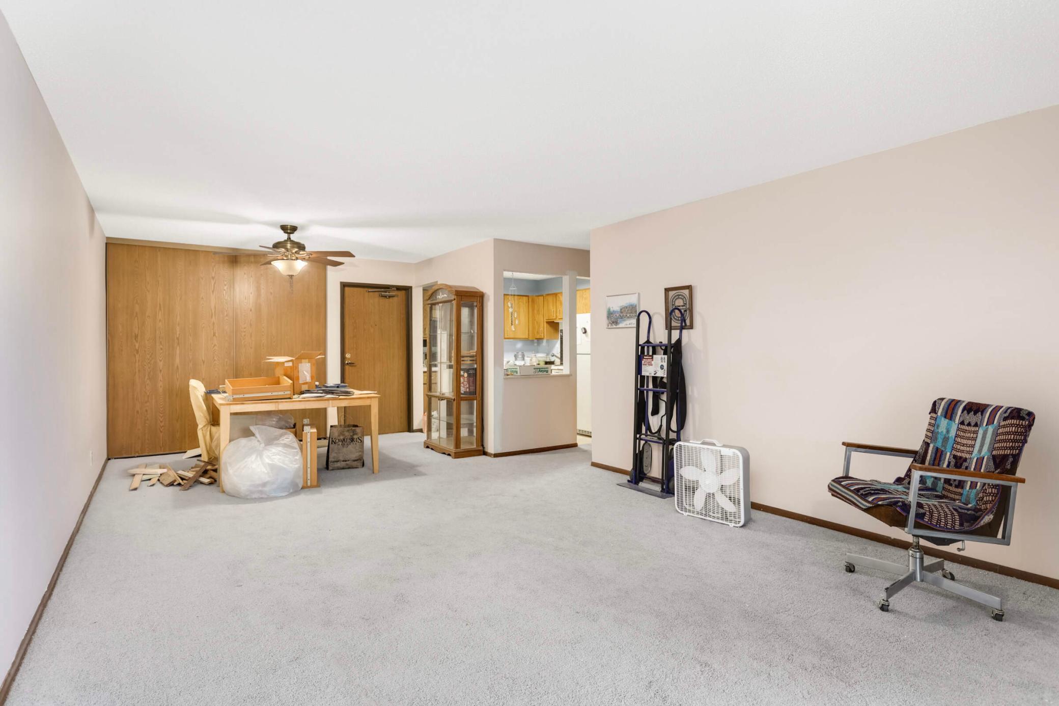 1887 Silver Bell Road Unit: 115