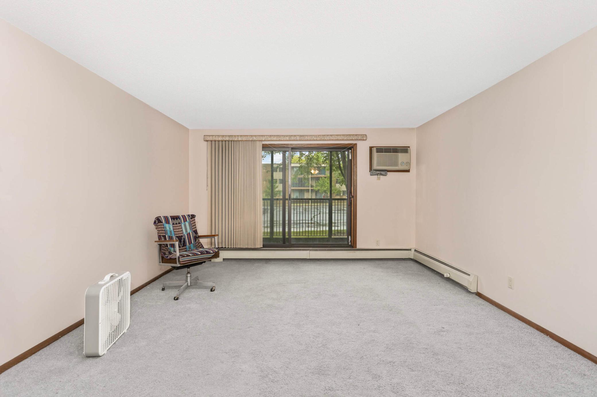 1887 Silver Bell Road Unit: 115