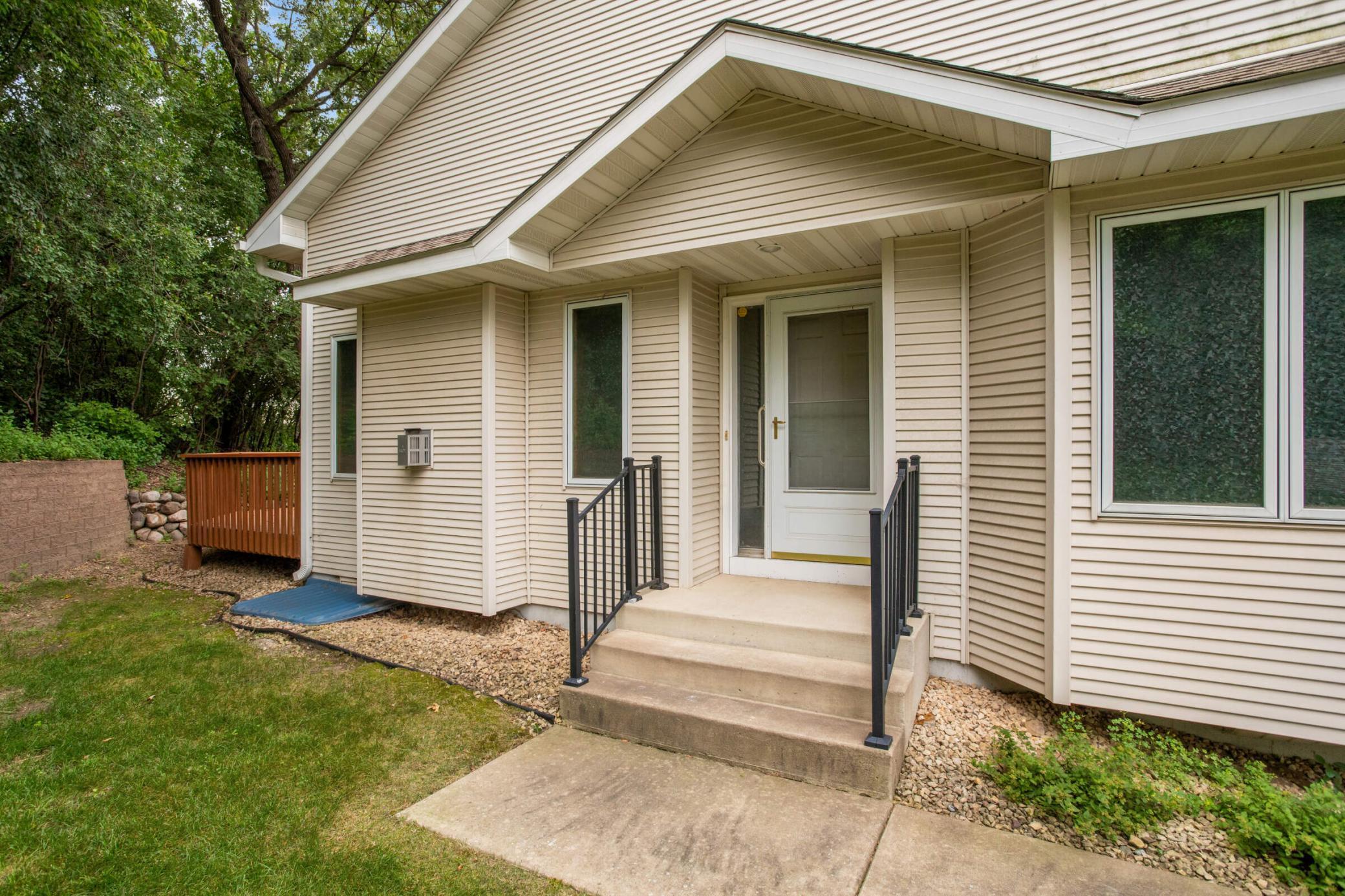 815 Wescott Square