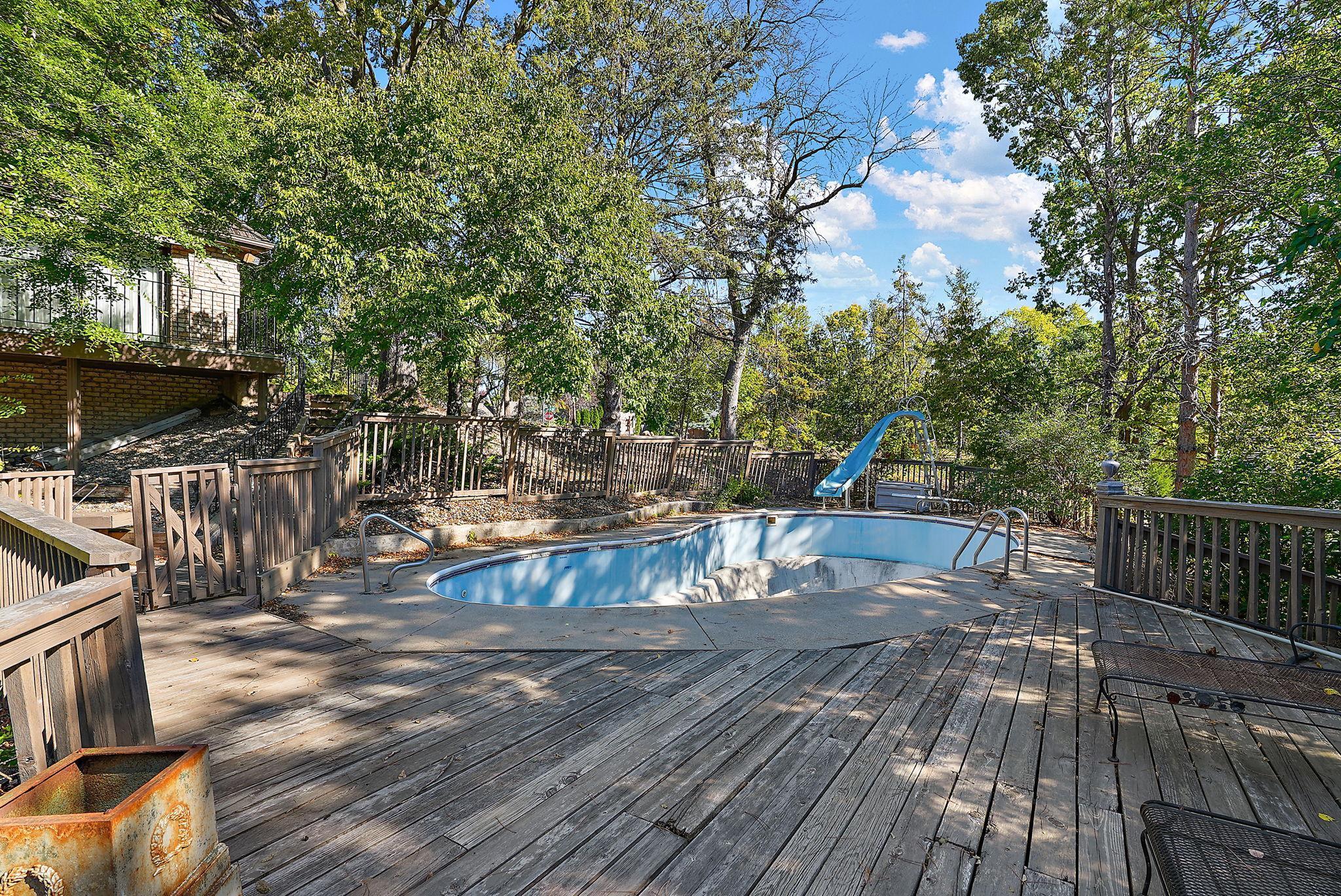 10901 Riverview Road