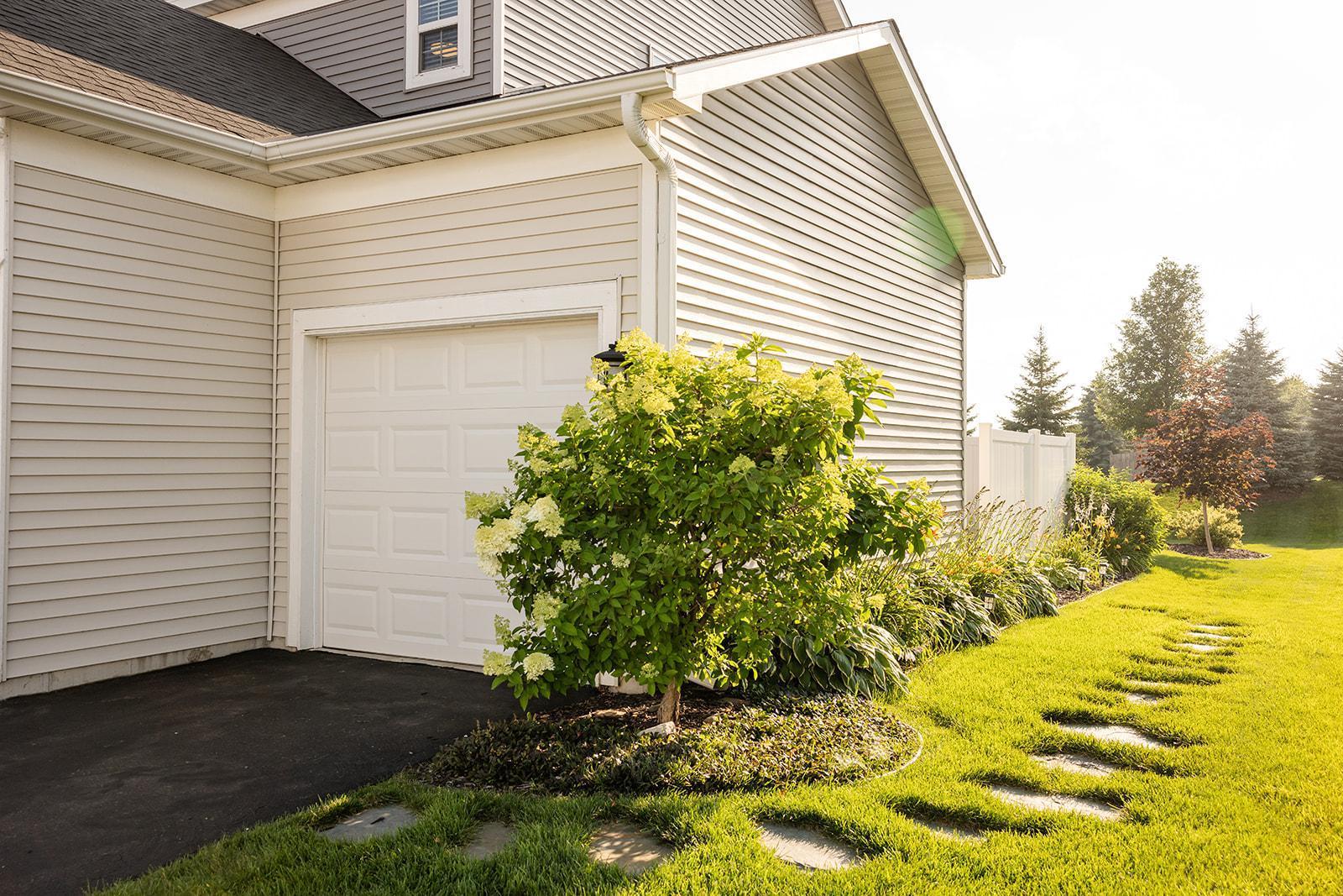 20511 Gunnison Drive