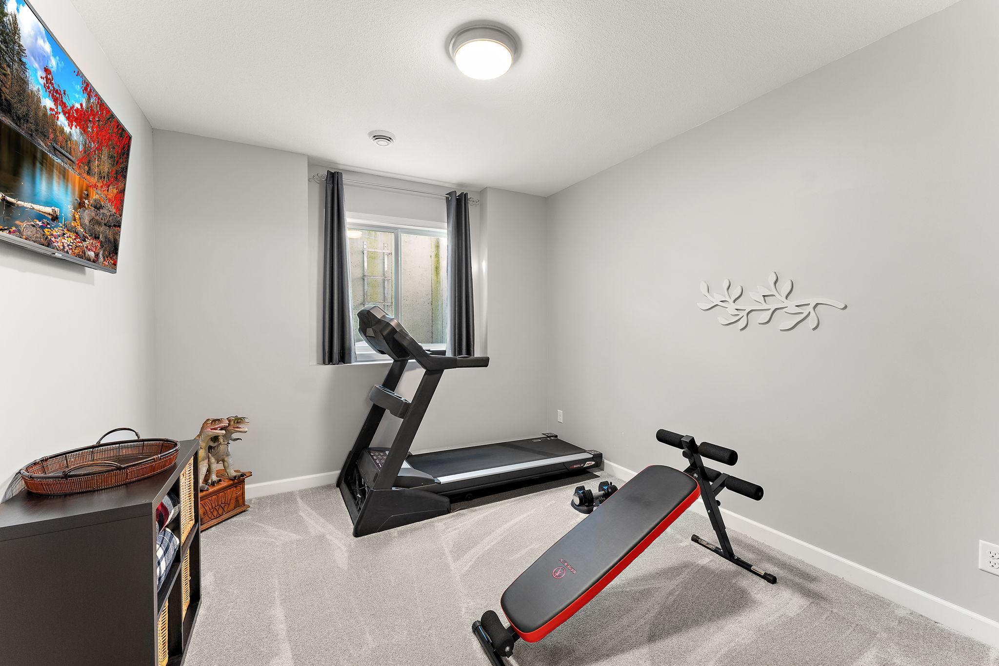 20511 Gunnison Drive