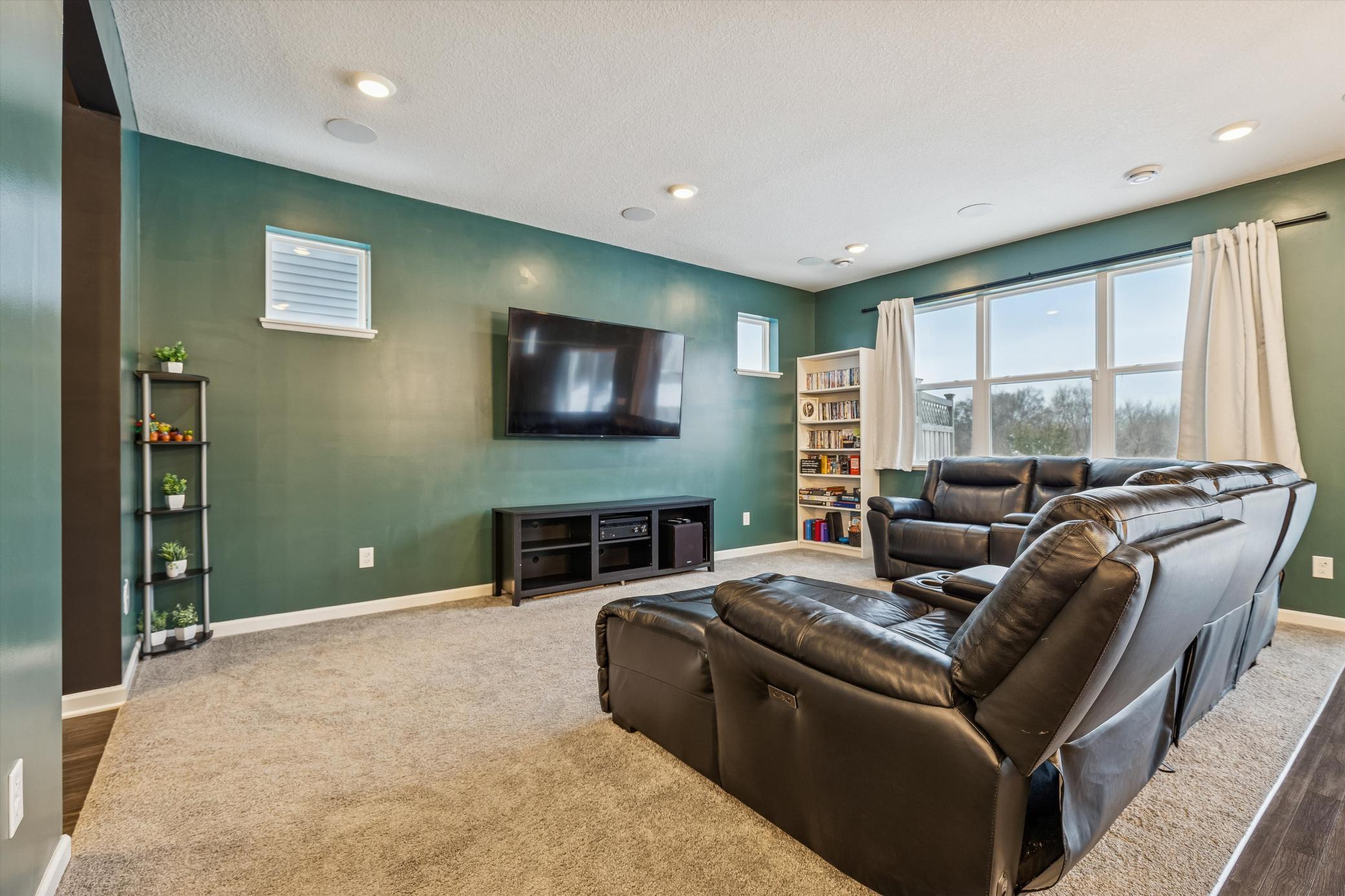 19343 Crystal Terrace