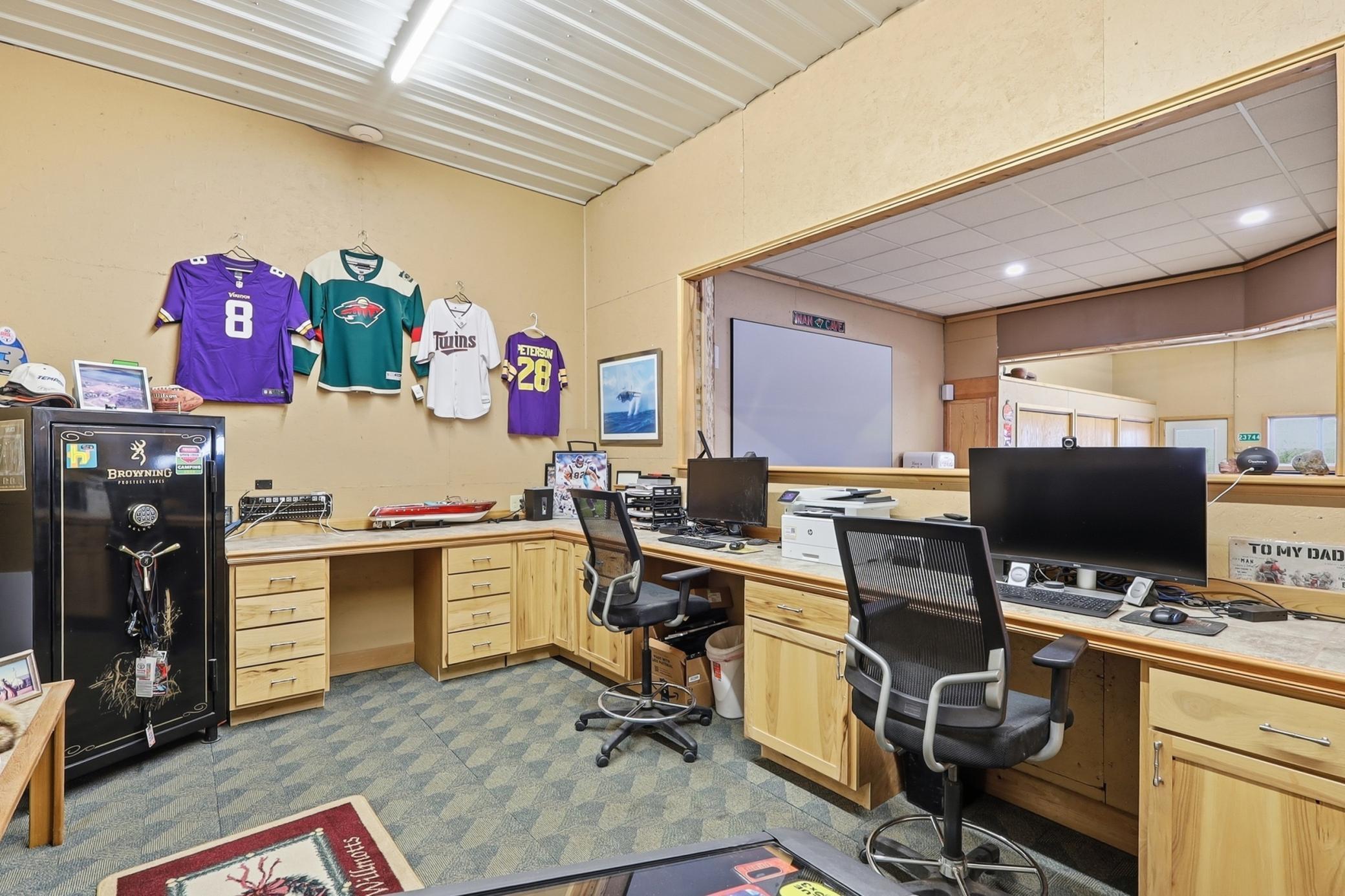 23744 Fairgreen Avenue