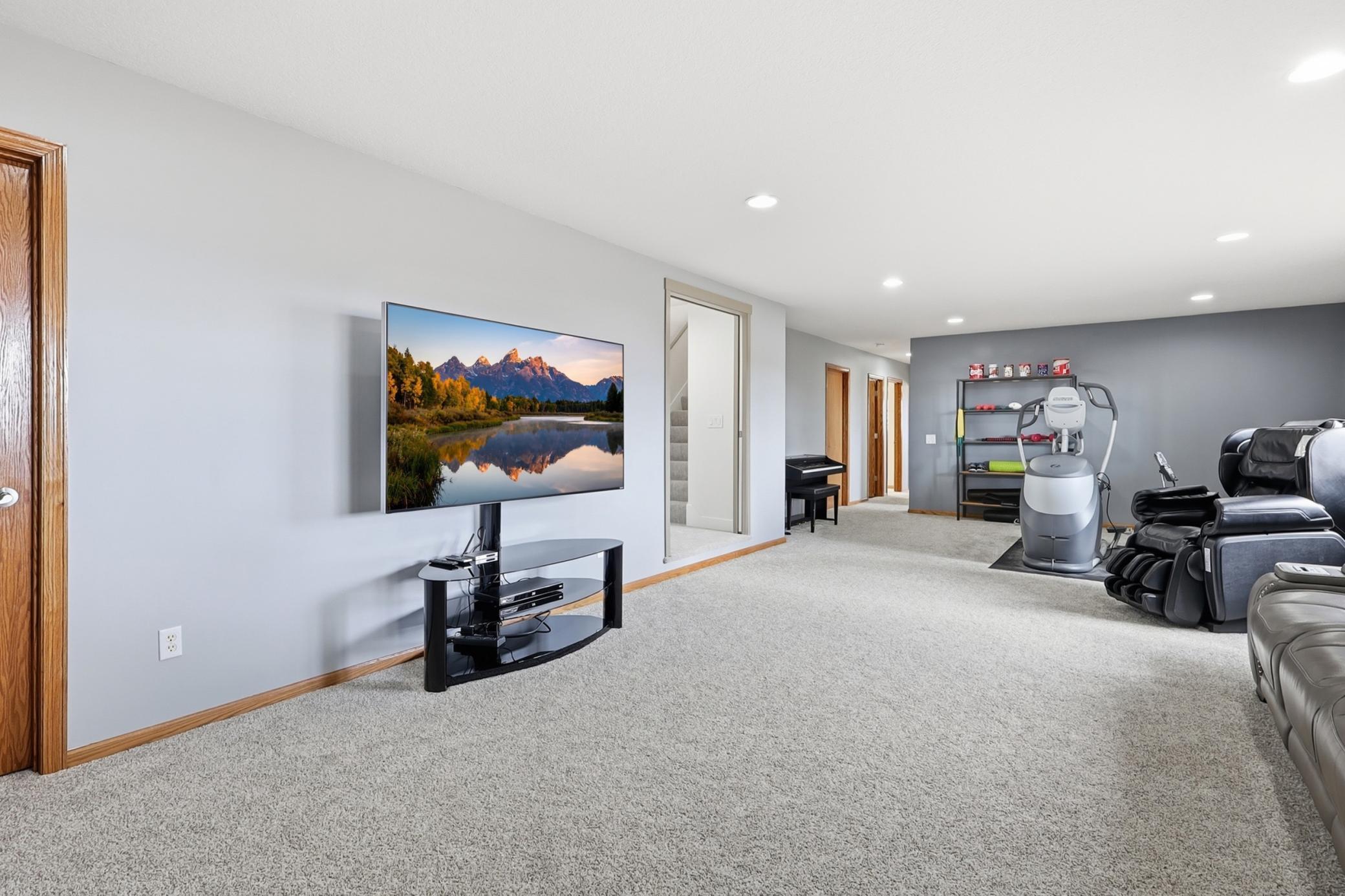 23744 Fairgreen Avenue