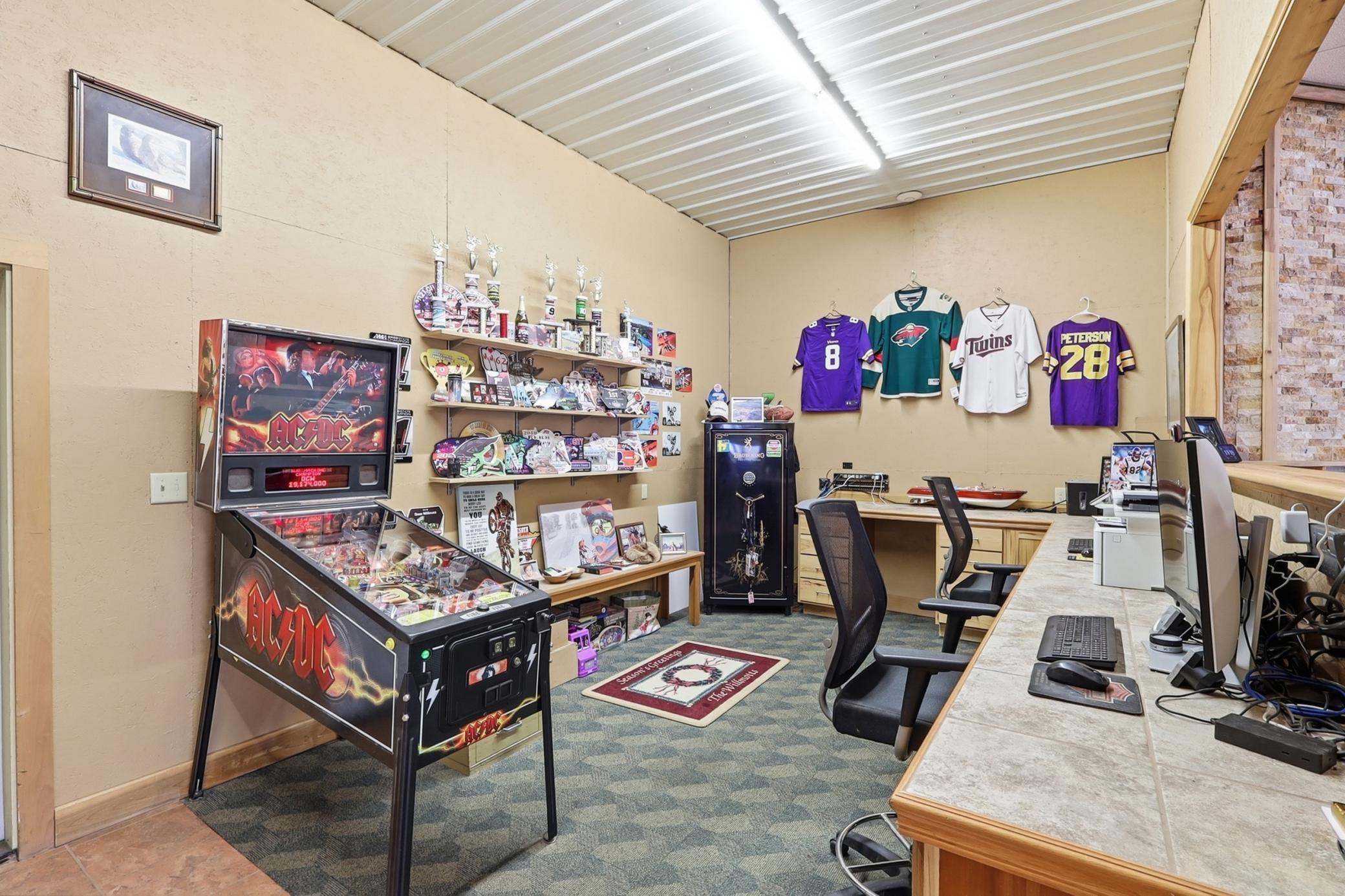 23744 Fairgreen Avenue