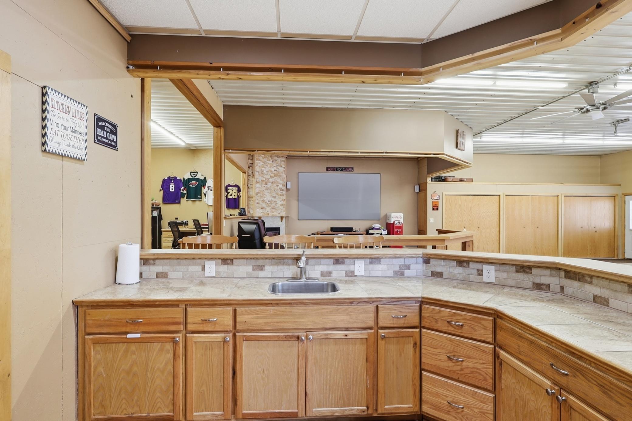 23744 Fairgreen Avenue