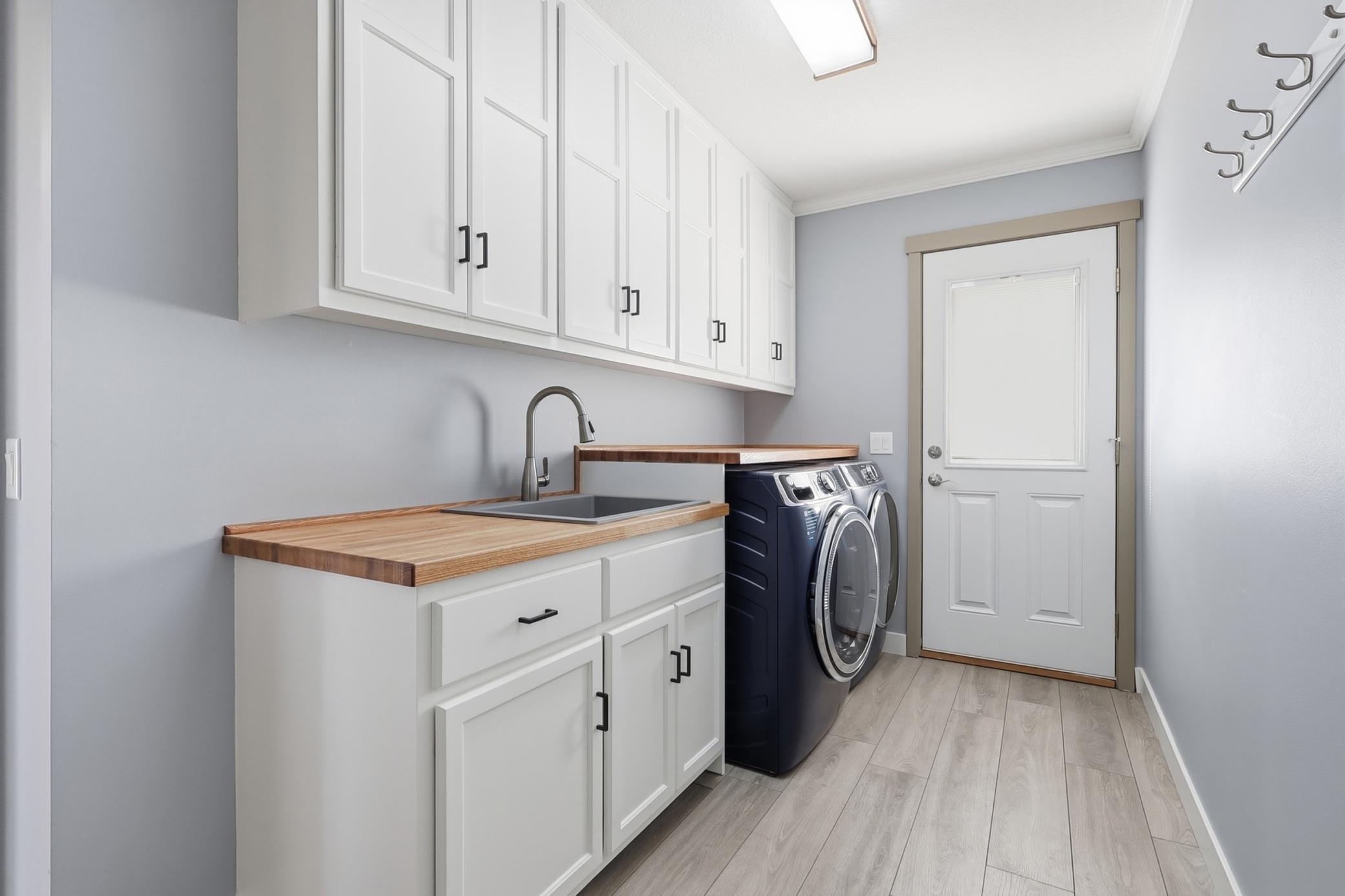 23744 Fairgreen Avenue