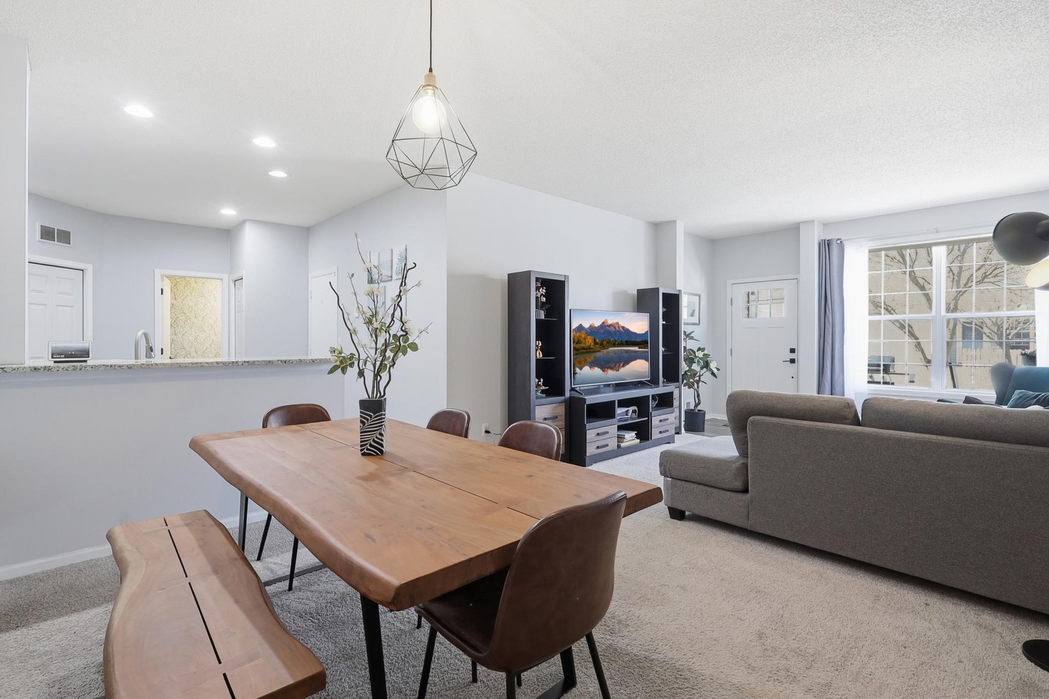 19624 Meadowlark Way