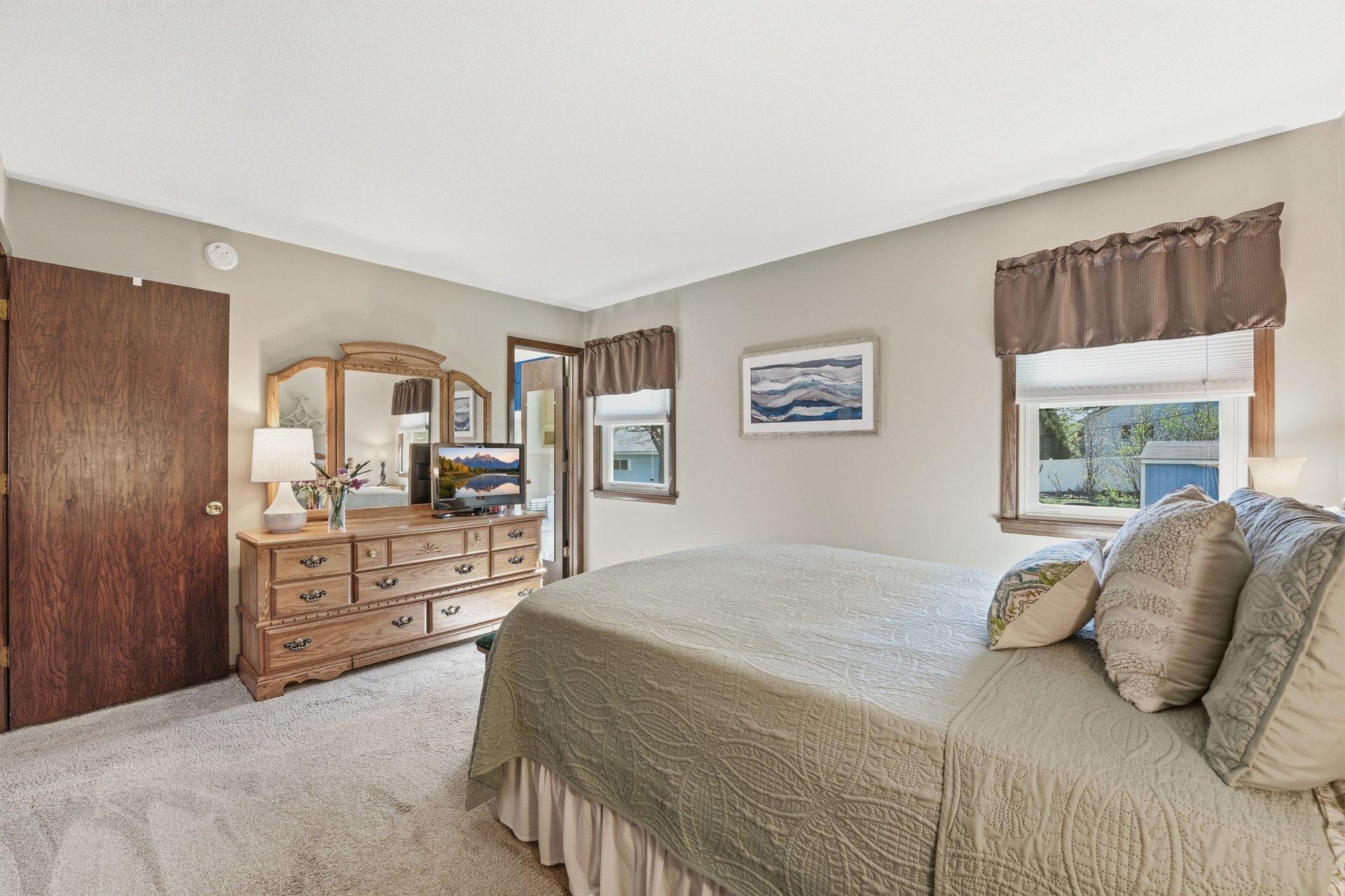 970 Redwood Drive