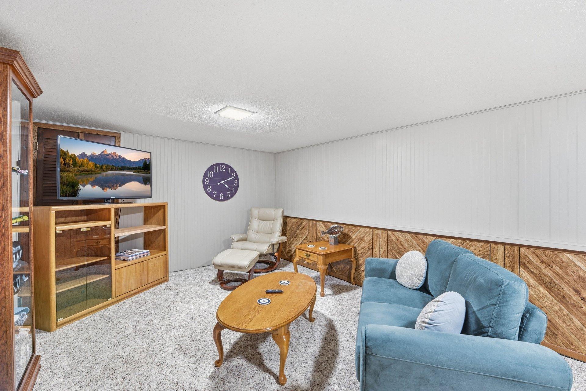 970 Redwood Drive