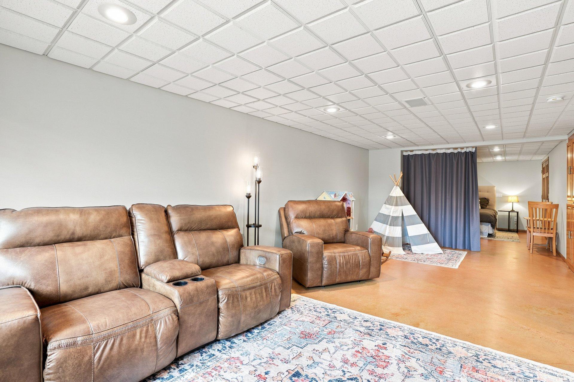 18430 Jasper Ct