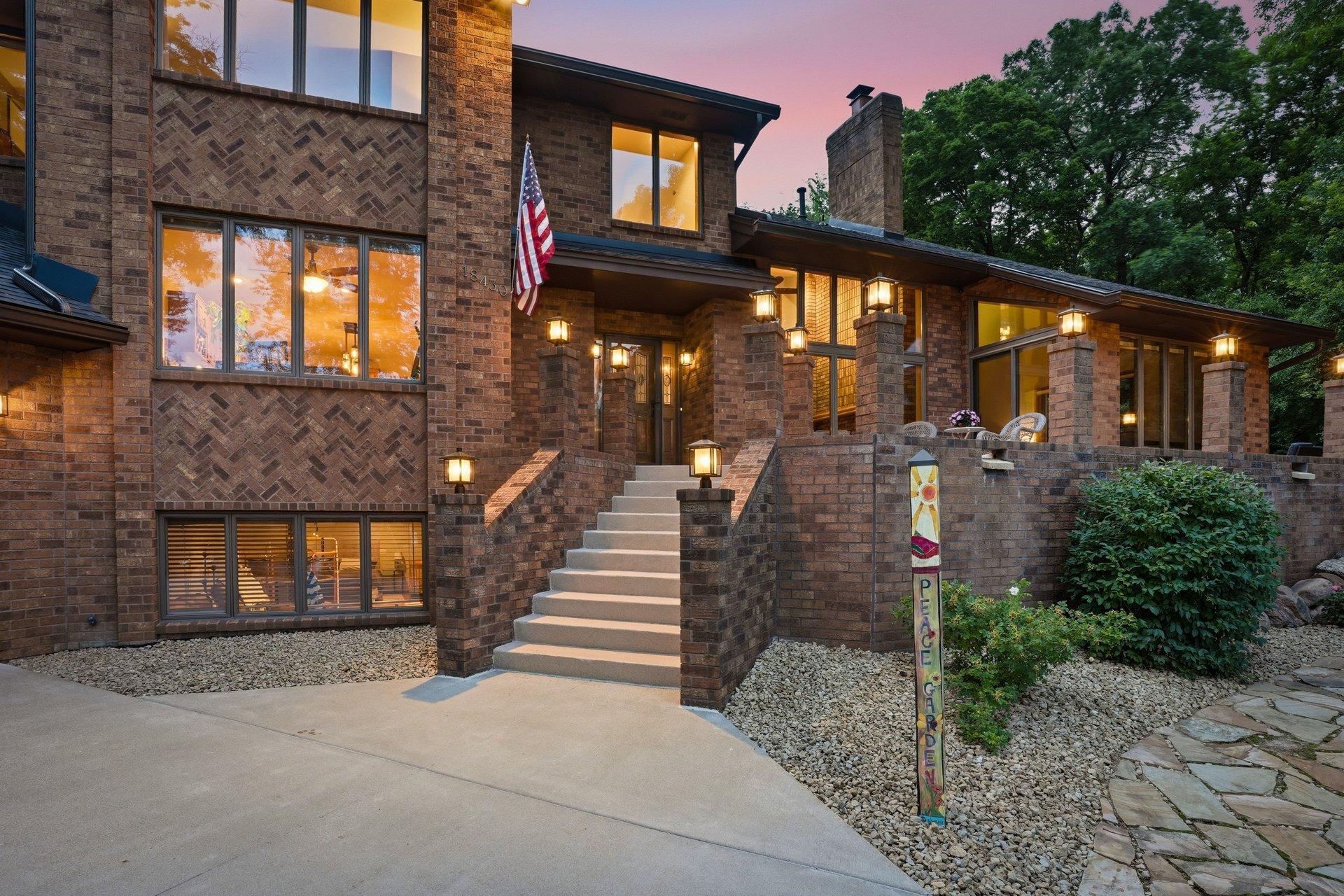 18430 Jasper Ct