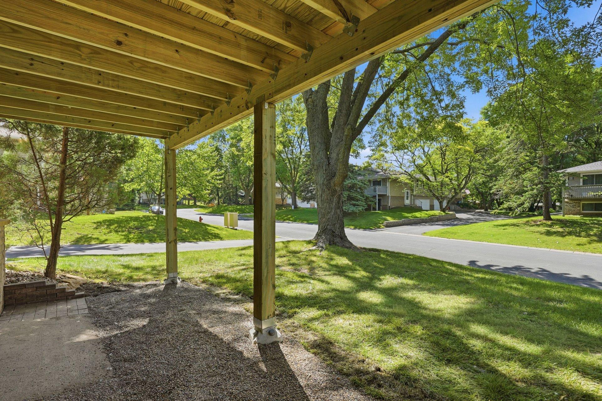 1273 Timbershore Lane