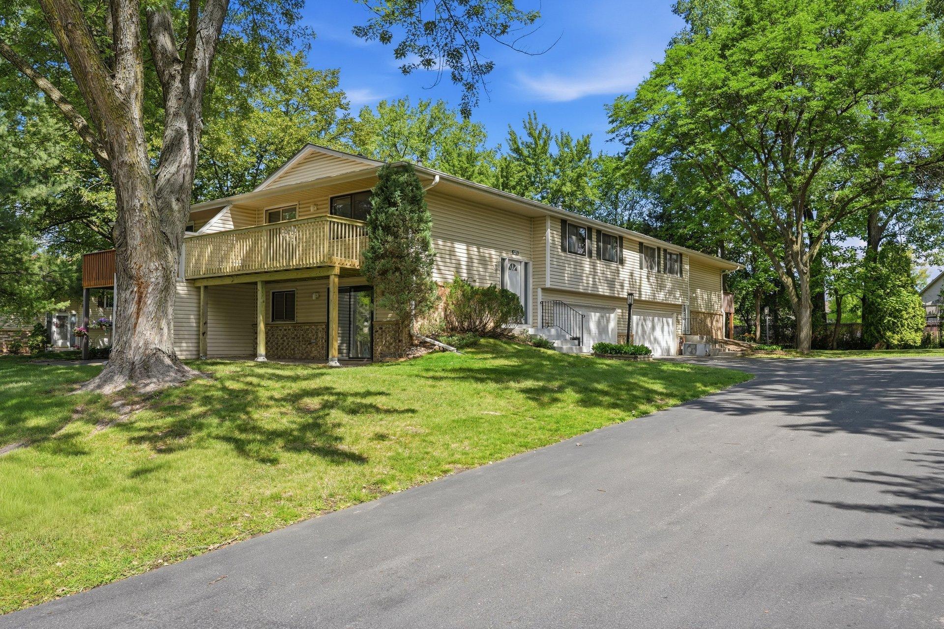 1273 Timbershore Lane