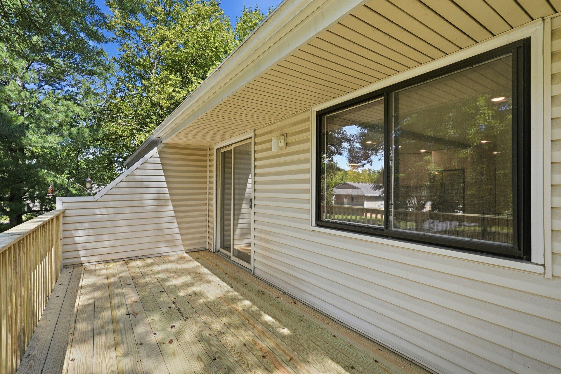 1273 Timbershore Lane