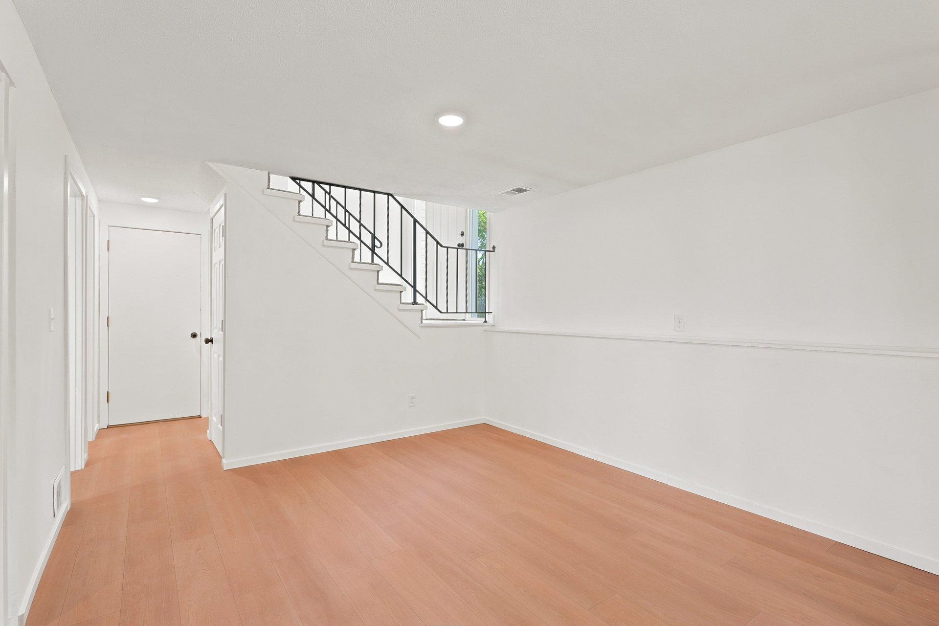 1273 Timbershore Lane