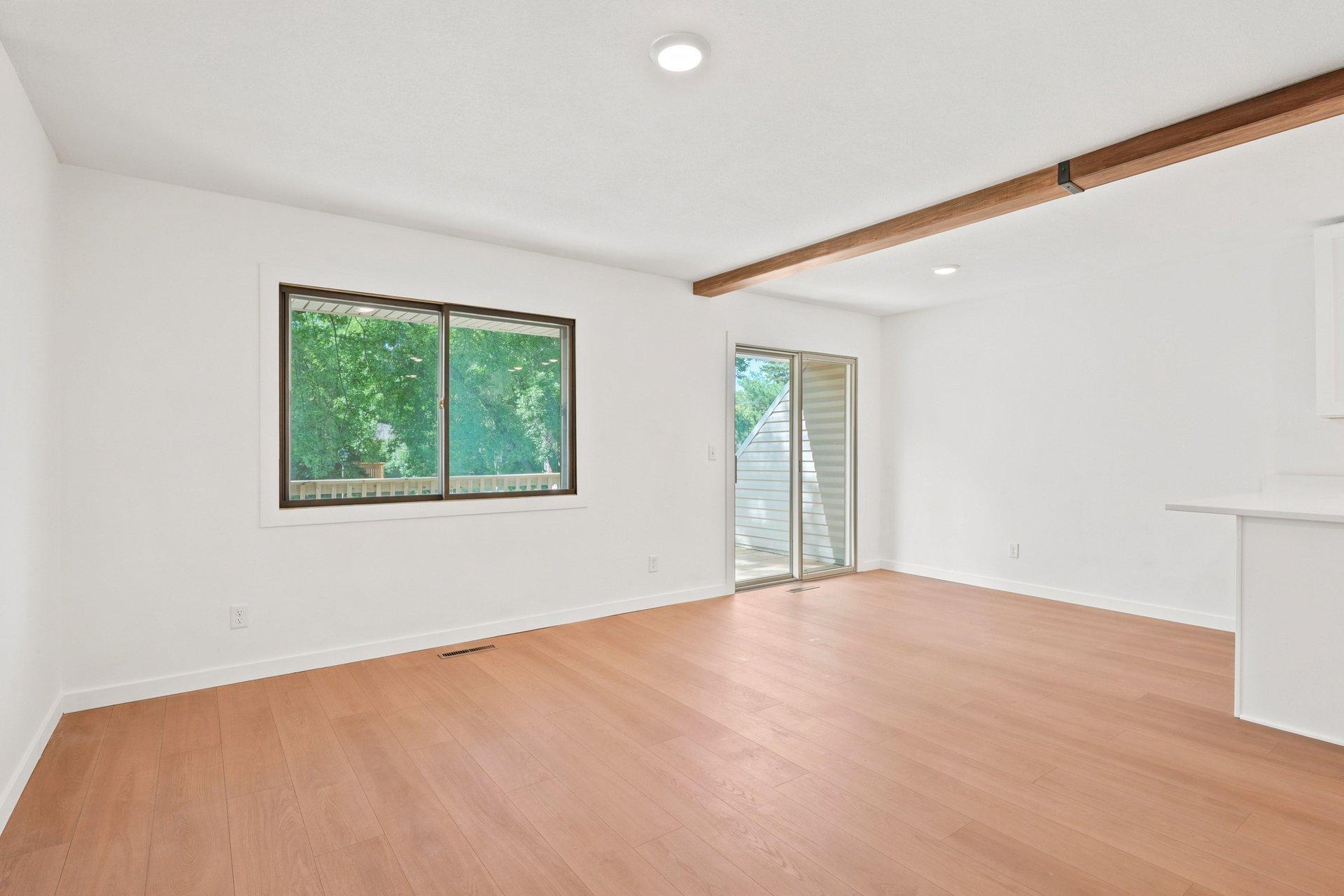 1273 Timbershore Lane