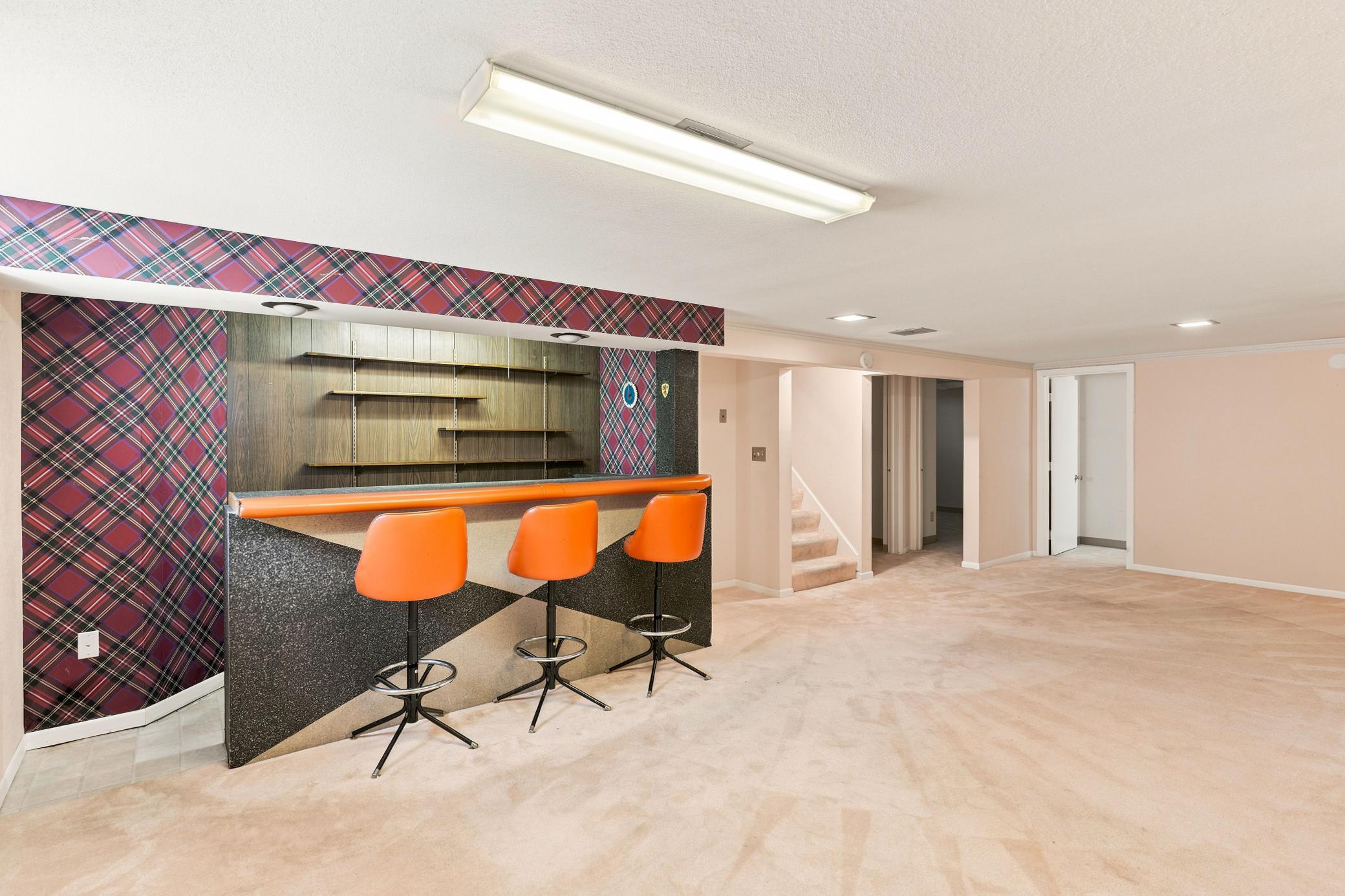 4275 Pilot Knob Road