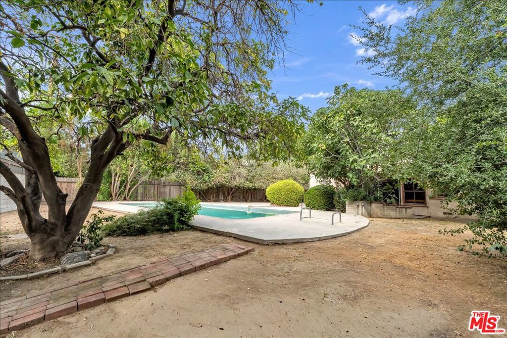 5509 Cantaloupe Avenue