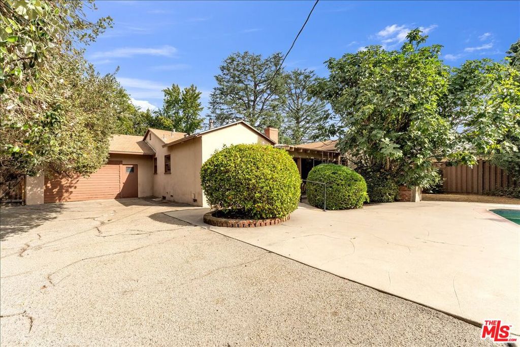 5509 Cantaloupe Avenue