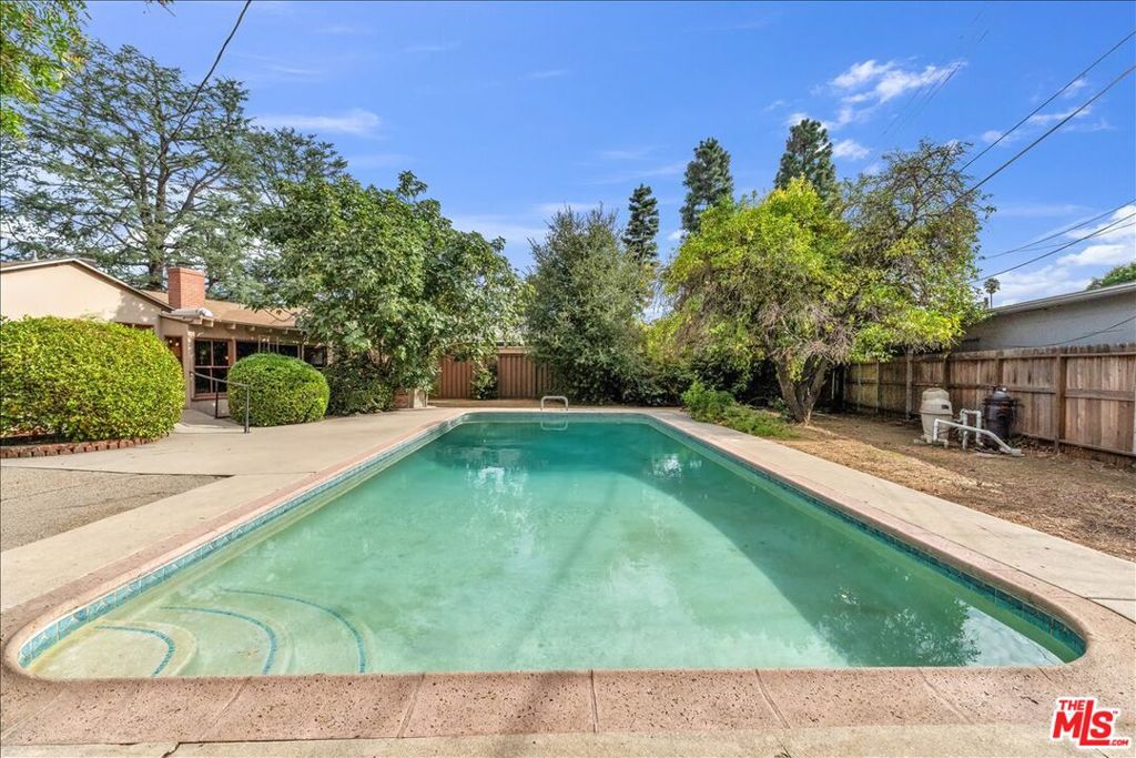 5509 Cantaloupe Avenue