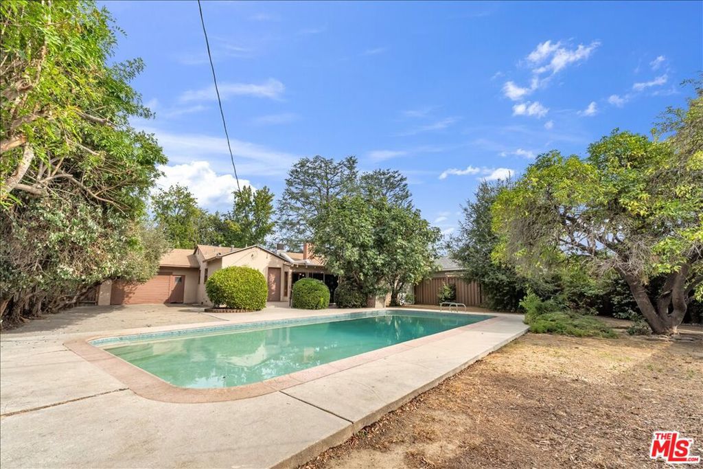 5509 Cantaloupe Avenue