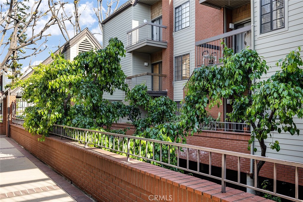 1313 Valley View Road 109