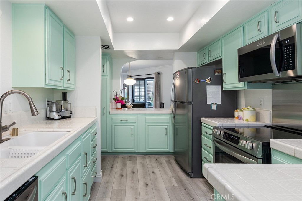 1313 Valley View Road 109