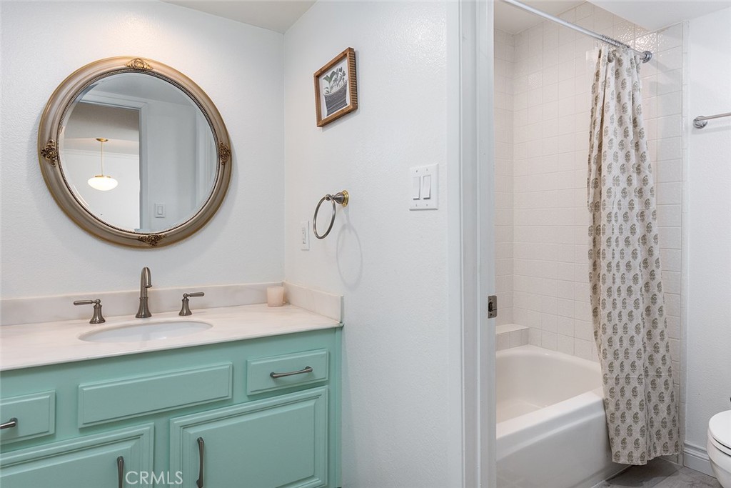 1313 Valley View Road 109