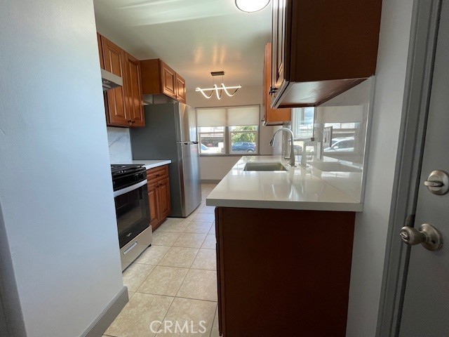 2611 N Lincoln Street