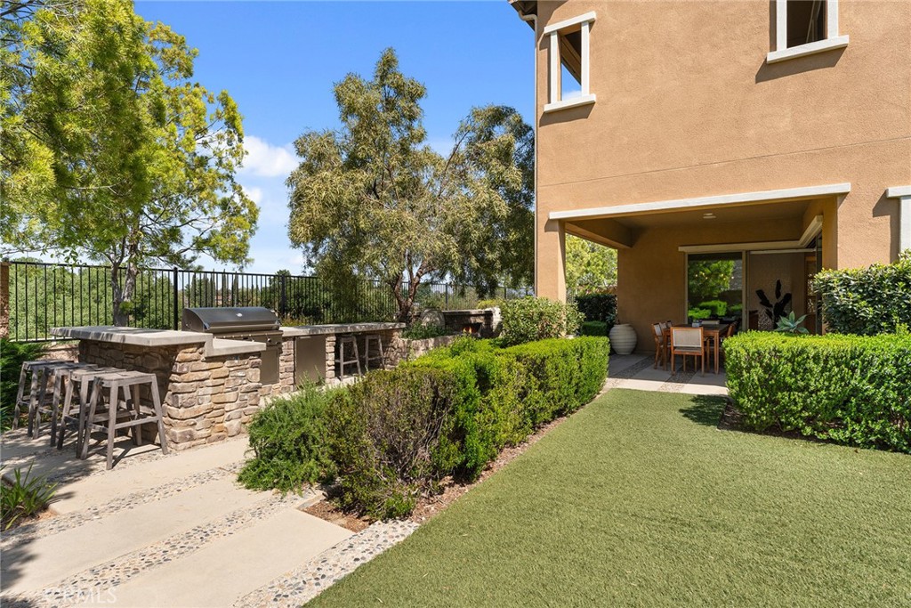 8314 Mariposa Court