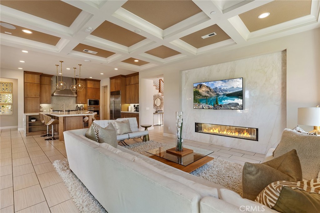 8314 Mariposa Court
