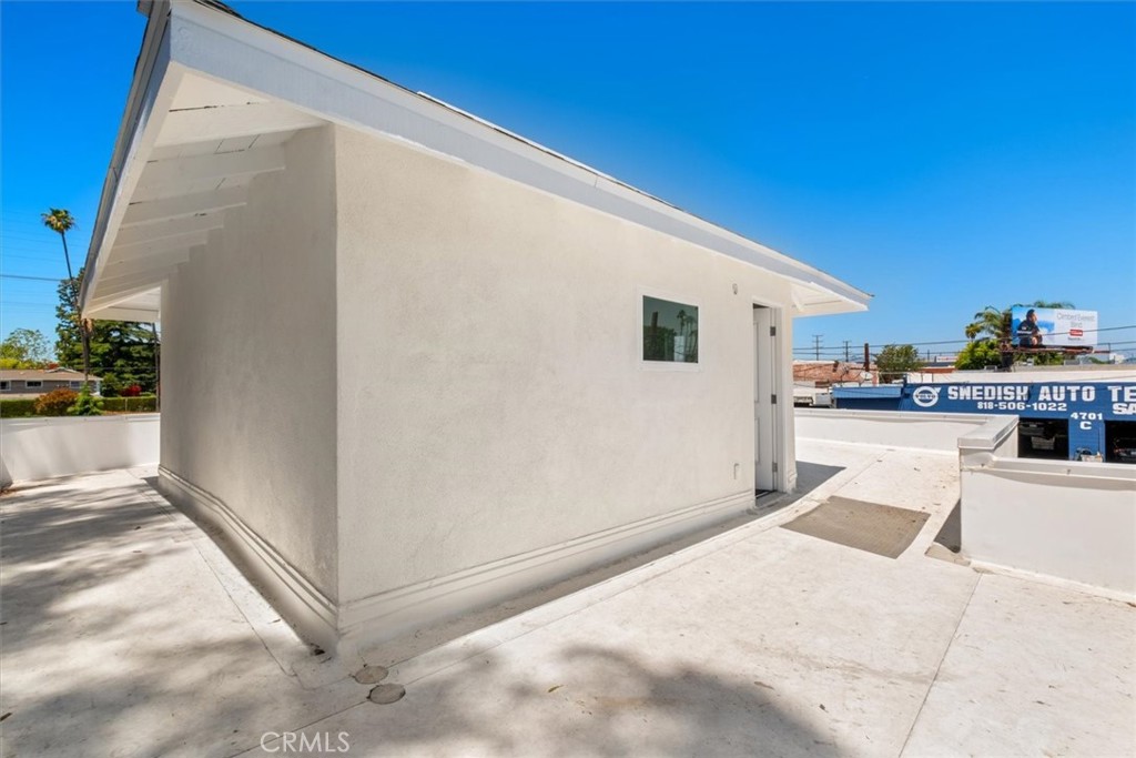 10944 Kling Street
