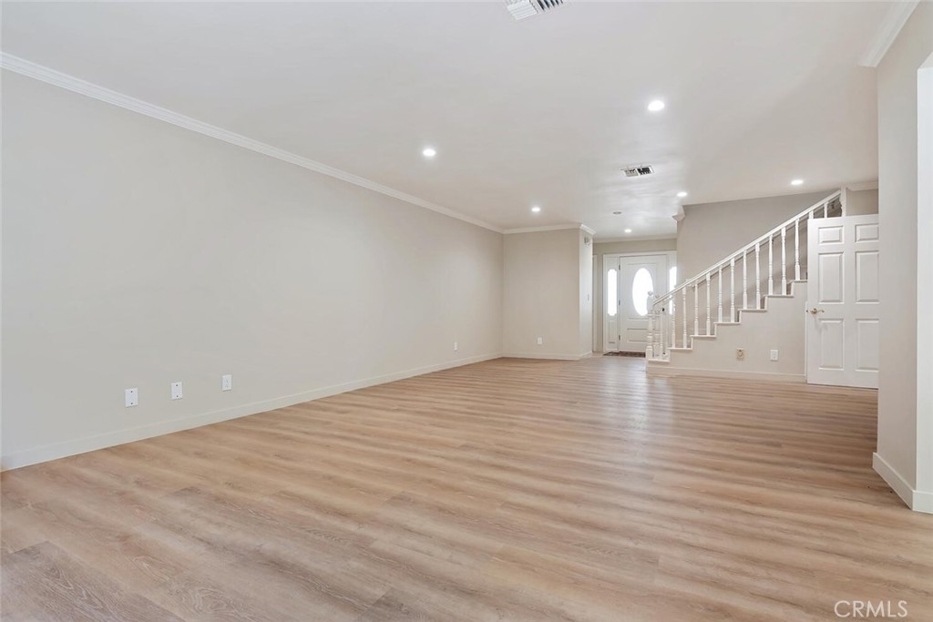 18850 Hatteras Street 5