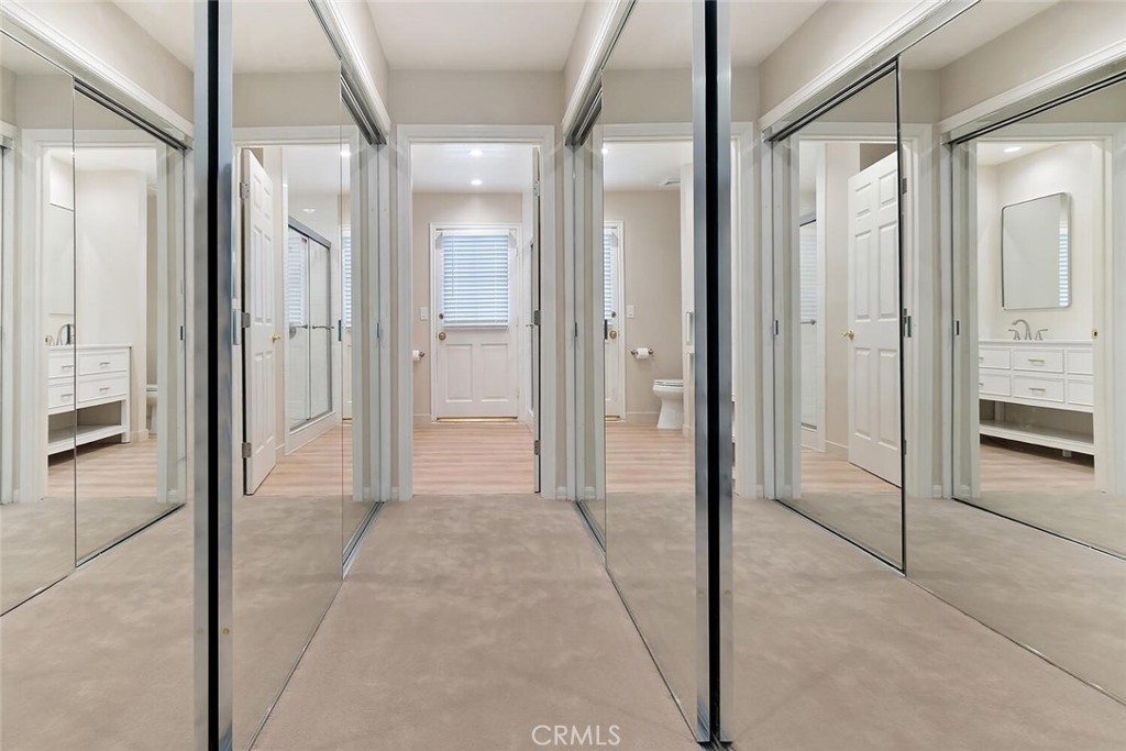 18850 Hatteras Street 5