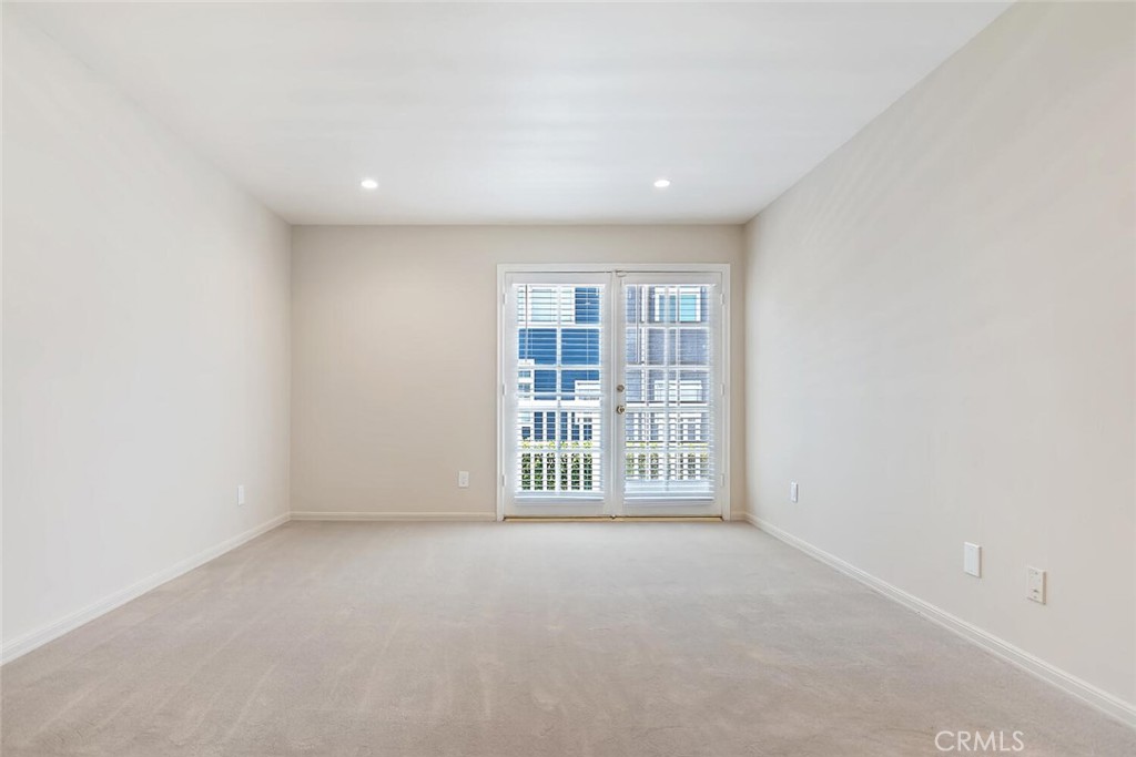 18850 Hatteras Street 5