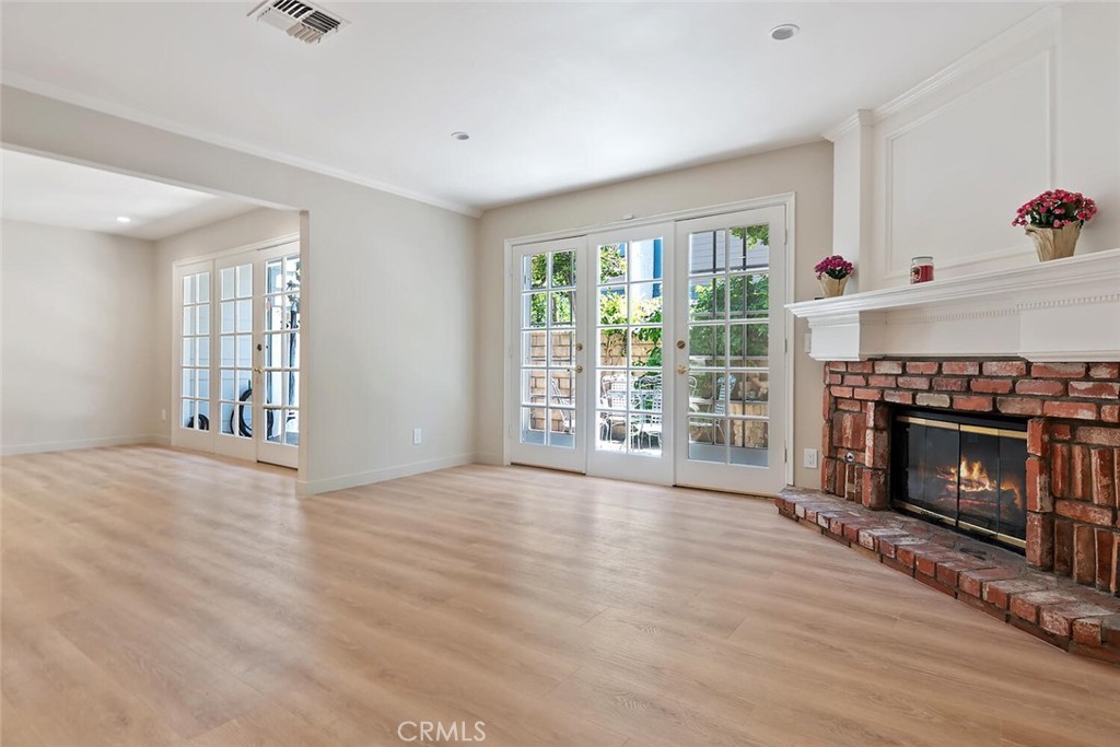 18850 Hatteras Street 5