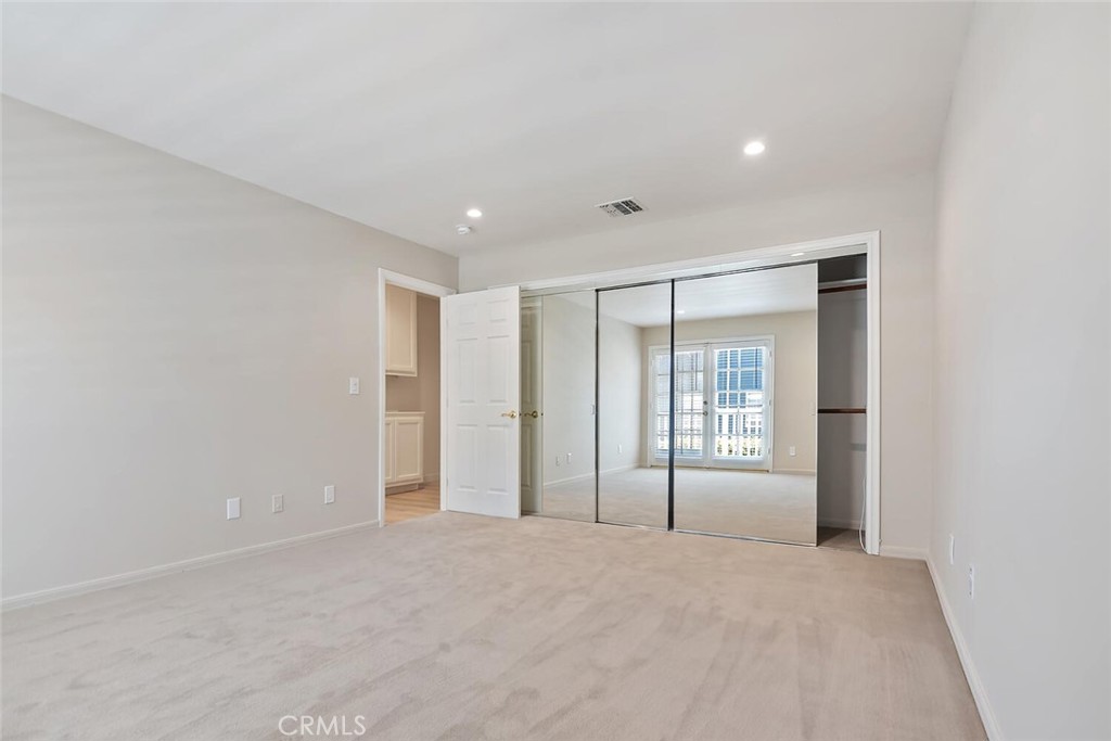 18850 Hatteras Street 5