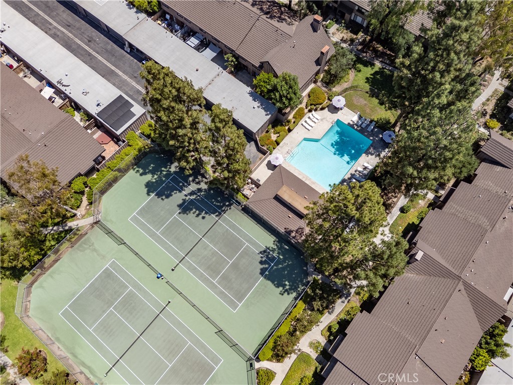 9757 Reseda Boulevard 71