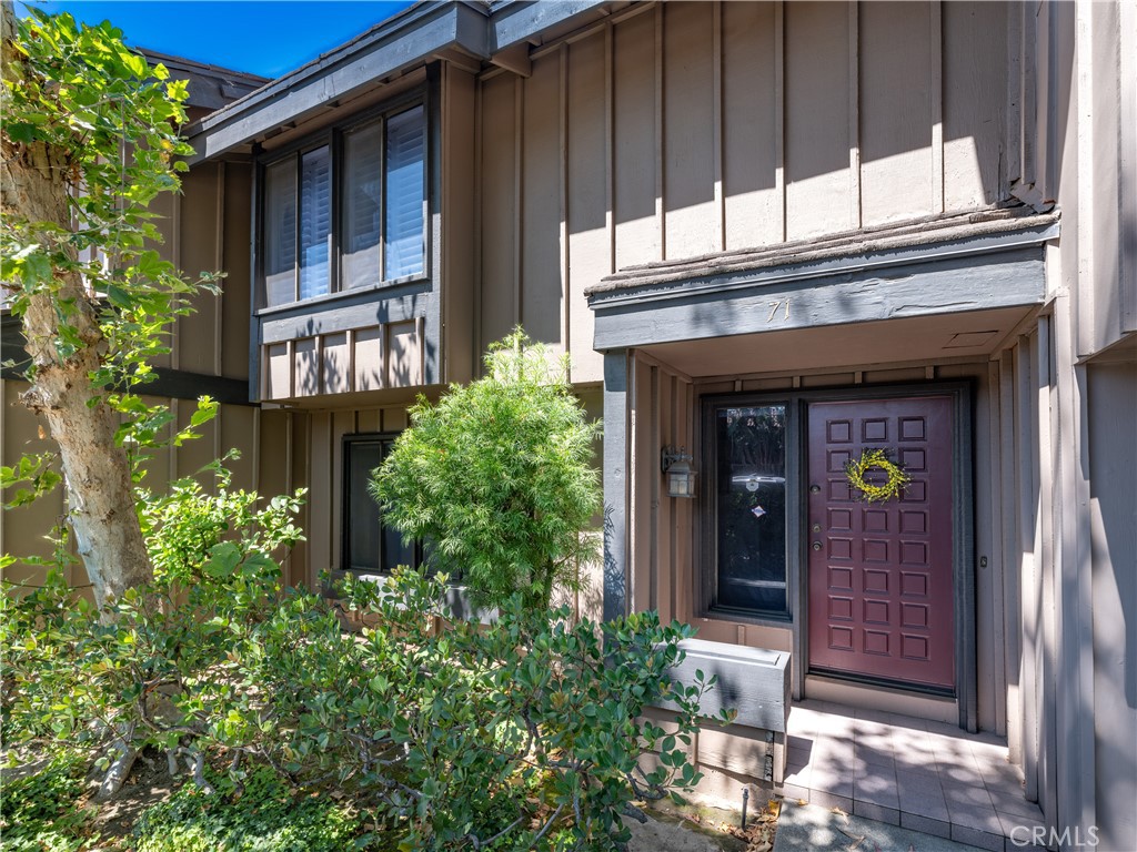 9757 Reseda Boulevard 71